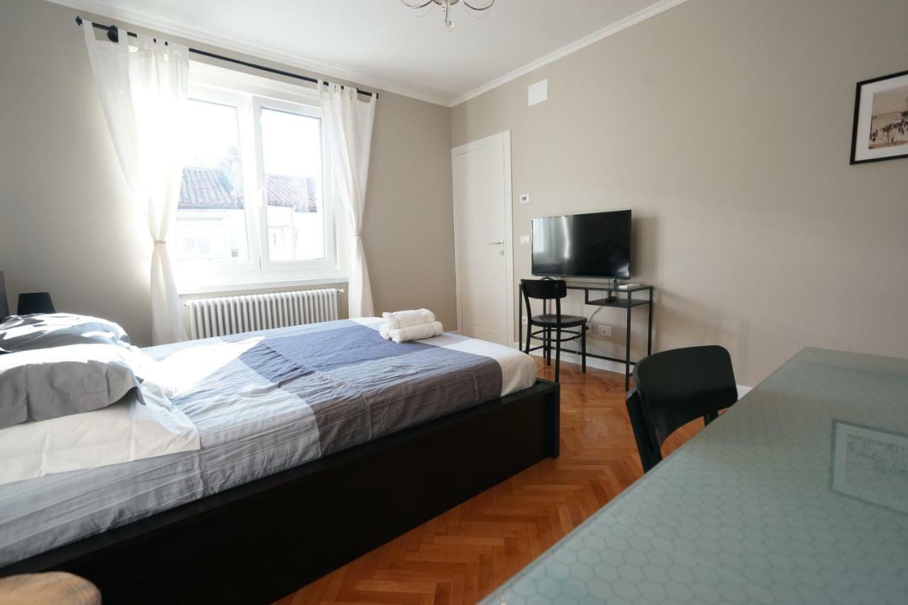 Al Garibaldino Rooms Trieste Exterior foto