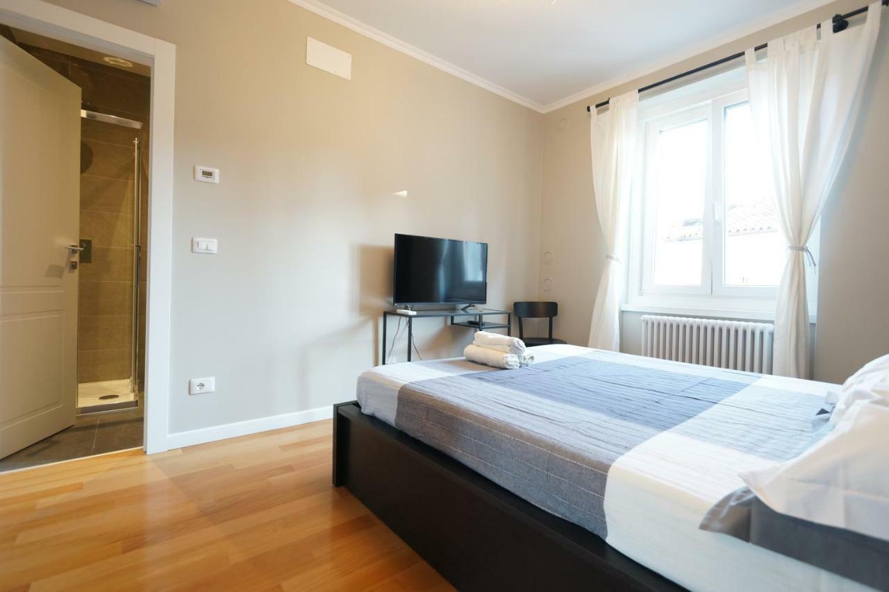 Al Garibaldino Rooms Trieste Exterior foto