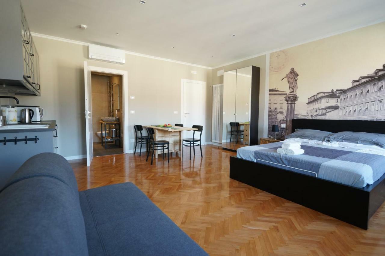 Al Garibaldino Rooms Trieste Exterior foto